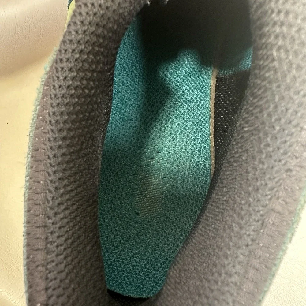 Nike boys air